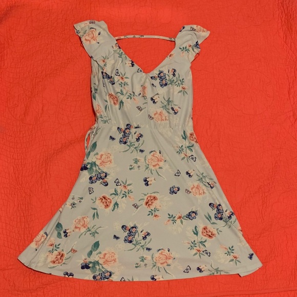 Light Blue Floral Dress - Picture 2 of 2